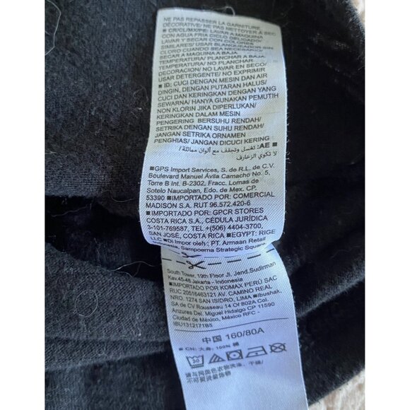 Old Navy Womans XS Over the Moon Graphic Pocket Black T-Shirt - Picture 7 of 8